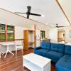 Отель Holiday Home 3 Bedrooms 1 Bathroom - Mission Beach, фото 10