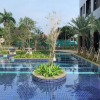 Отель Nice And Homey 1Br Apartment At Southgate Residence, фото 11