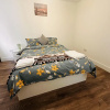 Отель Lovely Hillingdon Family Holiday Home 7 Beds, фото 4