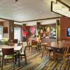 Отель Fairfield Inn & Suites by Marriott Hendersonville Flat Rock, фото 7