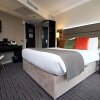 Отель Silurian Hotel Double Bedroom by StayBC, фото 5