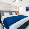 Отель Storey Lake 9BR With Pool SPA Game Room Water Park, фото 6