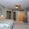 Отель Cozy Cabin 4 Bedroom House, фото 4