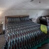 Отель Bear Crossing - Three Bedroom Cabin, фото 8