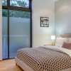 Отель Double Storey Holiday Apartment Walking Distance to Camps Bay Beach Harrier Place, фото 8