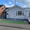 Отель Beautiful 2-bed Bungalow in Canvey Island, фото 9