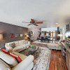 Отель Remodeled All-suite Downtown Loft W/ Balcony 2 Bedroom Condo, фото 9