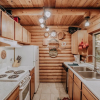 Отель 17mbr - Log  - Bbq - Pets Ok - Wifi - Sleeps 8 2 Bedroom Home by RedAwning, фото 9