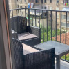 Отель Modern cozy apt w/in 10 min walk from main square, фото 12
