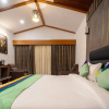 Отель Treebo Skydale Premium Suites, 1500 Mtrs From Ooty Lake, фото 14