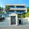 Отель Luxurious two bedroom apartment with a sea view in Crikvenica, фото 1