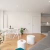 Отель Contemporary 2 Bedroom Apartment in Haggerston, фото 24