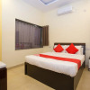 Отель OYO 12249 Hotel Meghna Food Studio, фото 2