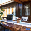 Отель Lijiang Ancient City Xishan Tea House Inn, фото 17