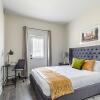 Отель Iconic Rideau 1Bd Unit Balcony Free Parking 2, фото 36