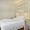 Отель NH Barcelona Les Corts, фото 13