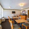 Отель Rodeway Inn And Suites Tupelo, фото 10