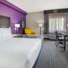Отель La Quinta Inn & Suites by Wyndham Miami Airport East, фото 8