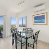 Отель Stylish Apartment with Stunning Views - Unit 7 Taralla 16-18 Edgar Bennett Avenue Noosa Heads, фото 9