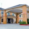 Отель Americas Best Value Inn & Suites Bush Intl Airport, фото 1