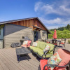 Отель Modern Underwood Home w/ Deck & Mt Hood Views, фото 15