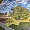 Отель Quiet Rental w/ Balcony: 14 Mi to Downtown Houston, фото 1
