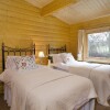 Отель Cherbridge Lodges Riverside Lodges Short Lets, фото 9