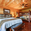 Отель Foxwood Mansion 14 Bedroom Cabin by RedAwning, фото 22