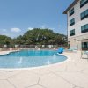 Отель Holiday Inn Express & Suites-Dripping Springs - Austin Area, an IHG Hotel в Дрипинг-Спрингсе