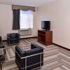 Отель Holiday Inn Express & Suites, фото 13