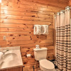 Отель Sevierville Cabin w/ Lake Access & Private Hot Tub, фото 5