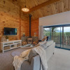 Отель Alpine Hide Away - 2 bedroom, фото 9