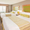 Отель La Quinta Inn & Suites Far Rockaway - JFK Airport, фото 15