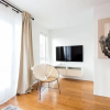 Отель Fresh & Styled 2 Bedroom Apt in Mile End, фото 6