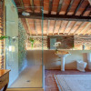 Отель Villa Hugo in Lucca With 5 Bedrooms and 6 Bathrooms, фото 8