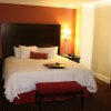 Отель Hampton Inn & Suites Stamford, фото 15