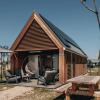 Отель Modern Tiny House With Dishwasher, Beach at 500m, фото 26