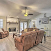 Отель Family-friendly Home w/ Pool: 11 Mi to Destin, фото 20