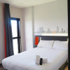 Отель easyHotel Barcelona Fira, фото 10