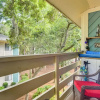 Отель Hilton Head Condo ~ 1/2 Mi to Folly Field Beach!, фото 13
