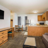 Отель Travelodge by Wyndham Colorado Springs Airport/Peterson AFB, фото 13