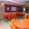Отель OYO Rooms Paras down Town Mall, фото 13