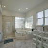 Отель Wintergreen Home #61001 4 Bedrooms 3 Bathrooms Home, фото 7
