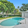 Отель Incredible 4BR Home with Heated Pool, фото 15