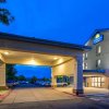 Отель Days Inn & Suites by Wyndham Denver International Airport, фото 20