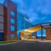 Отель Fairfield Inn & Suites by Marriott Grand Rapids North в Гранд-Рапидсе