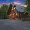 Отель Stunning Views - Amazing Mountain Views 2 Bedroom Cabin by RedAwning, фото 13