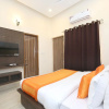 Отель OYO 10330 Hotel Golden Brooks, фото 24