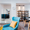Отель Sanders Home Suites - Bright Downtown 2-bdr. Apt, фото 6