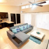 Отель Stylish 3 Bedroom w/ Covered BBQ Area by the Pool, фото 8